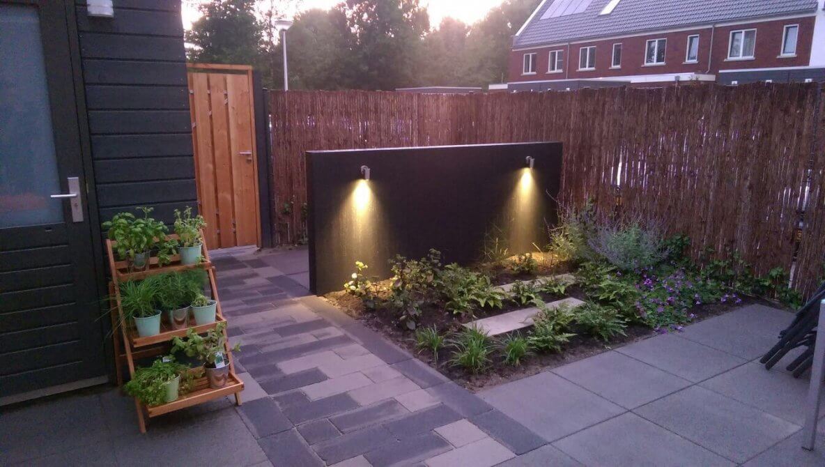 Tuin hoekwoning Meteren
