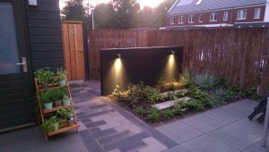 Tuin hoekwoning Meteren